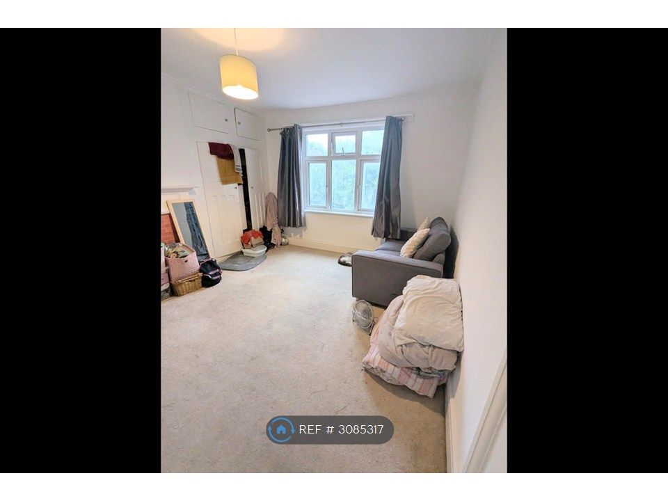 Property photo 1 of 3