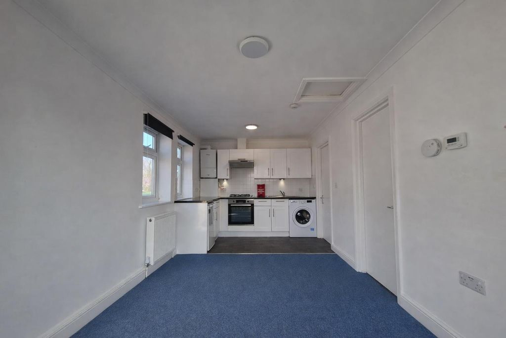 Property photo 2 of 5 Chatgpt Image Mar 10, 2026, 02_17_02 Pm.Png