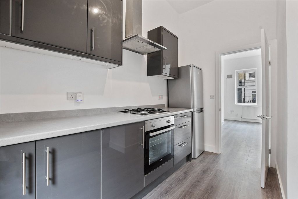 Property photo 2 of 10 Picture No. 01