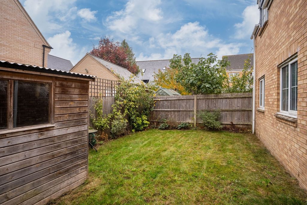 Property photo 2 of 9