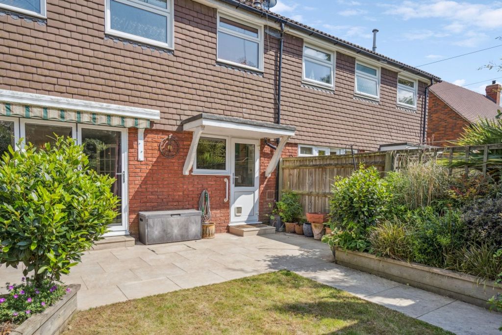 Property photo 1 of 31 Photo 35