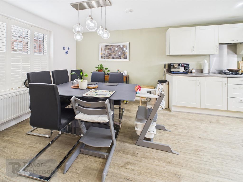 Property photo 3 of 15 Cam02600G0-Pr0634-Still013.Jpg