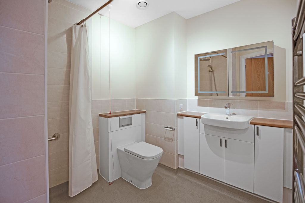 Property photo 2 of 6