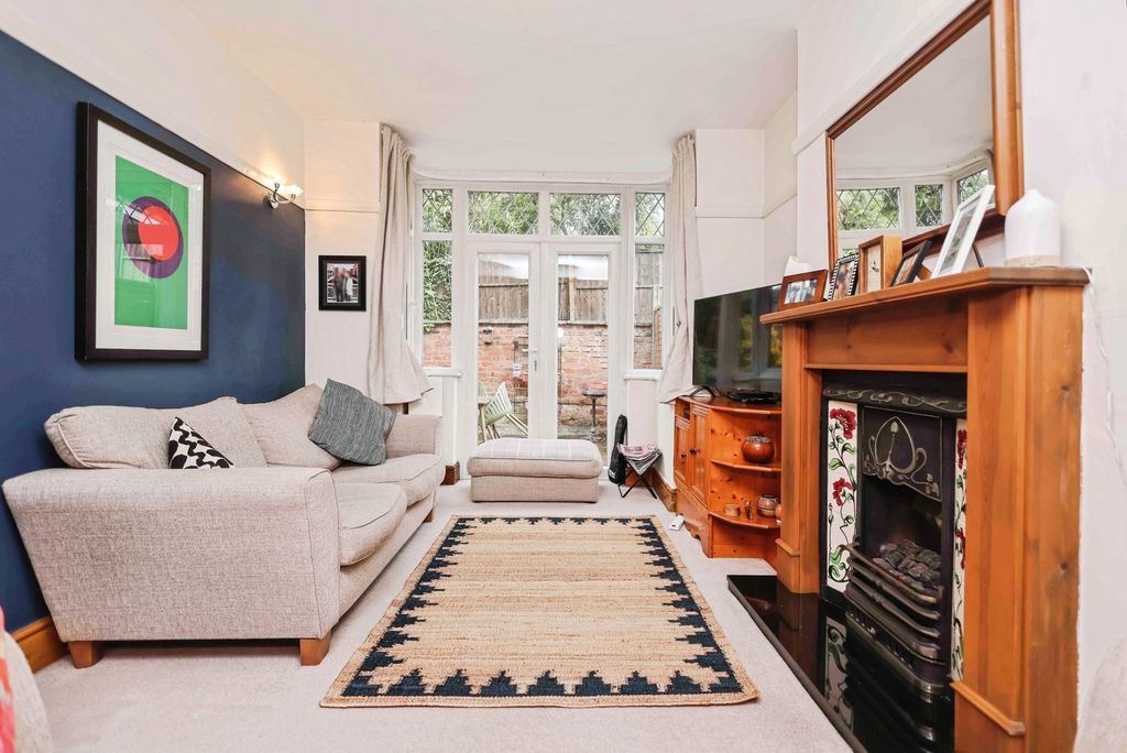 Property photo 3 of 20 Pbox-Img.Jpg