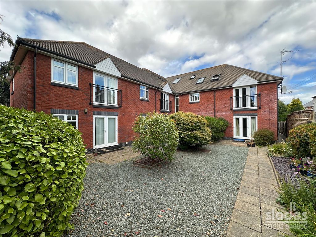 Property photo 1 of 13