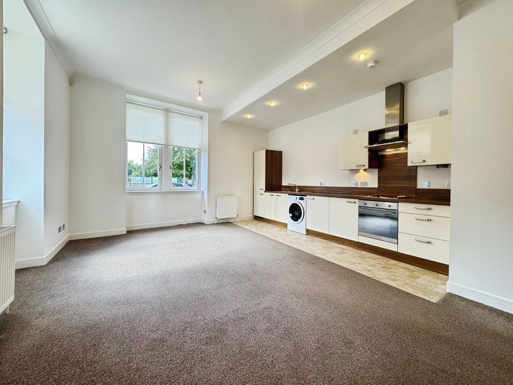 Property photo 2 of 11 Open Plan Living