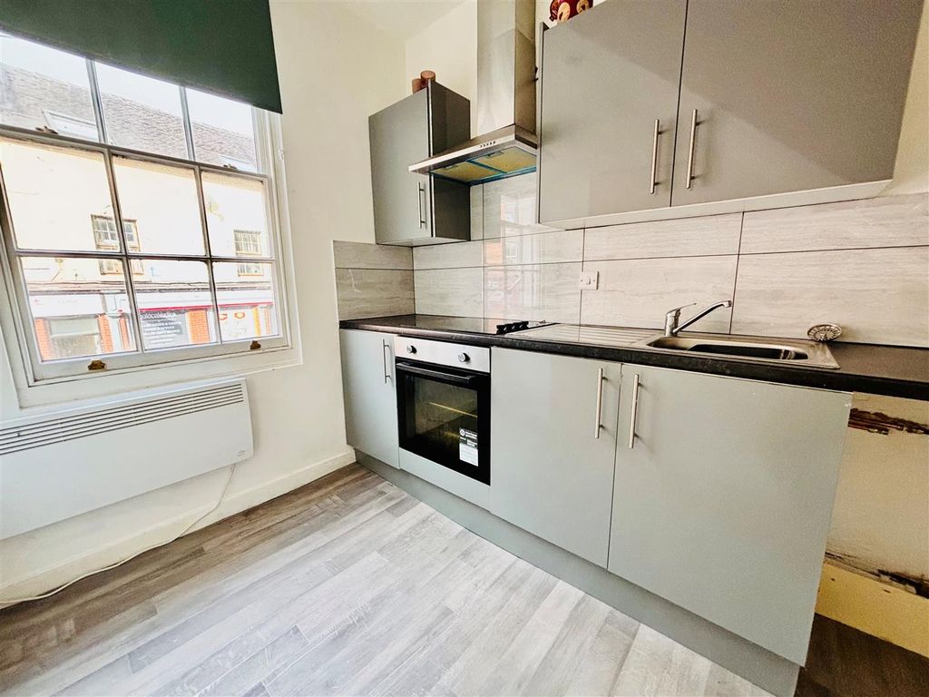 Property photo 2 of 8 Che 3.Jpg