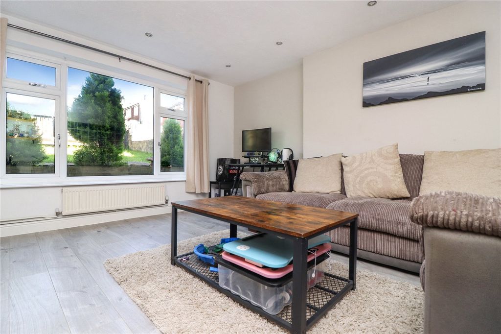 Property photo 2 of 16 Picture No. 36