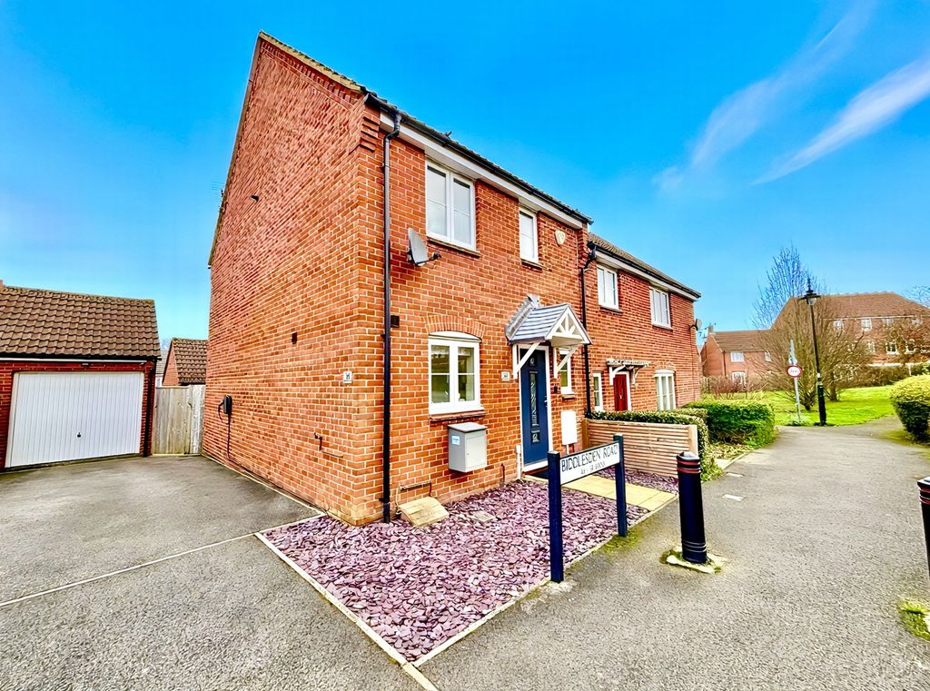 Property photo 1 of 13 Photo 14