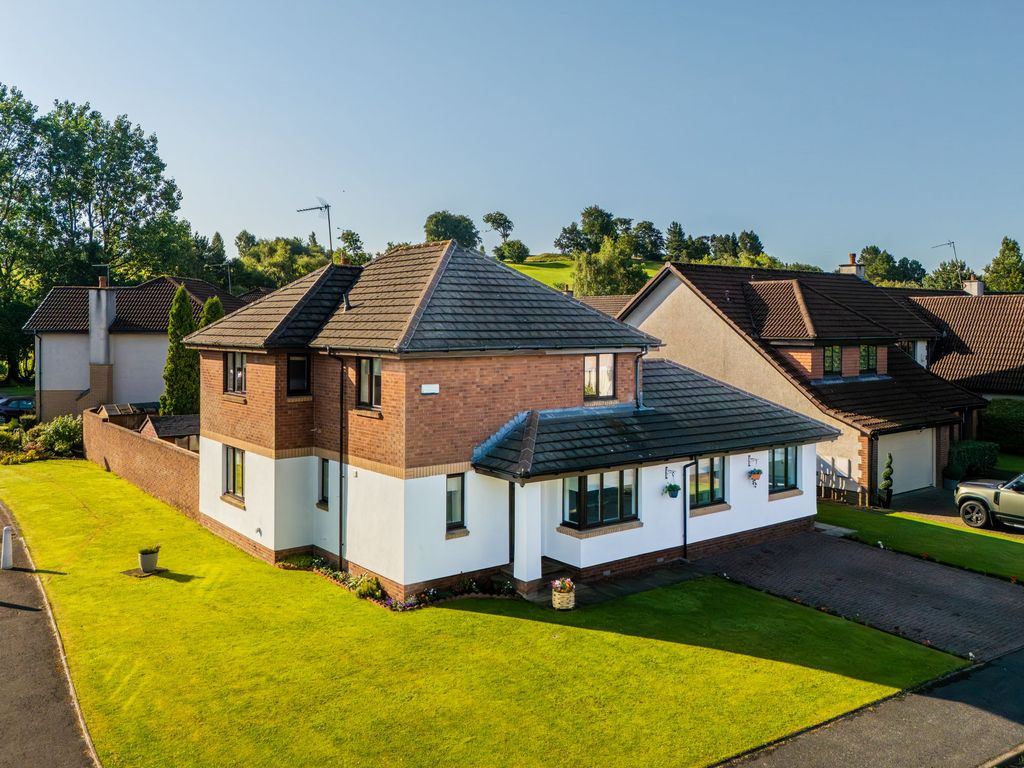 Property photo 1 of 33