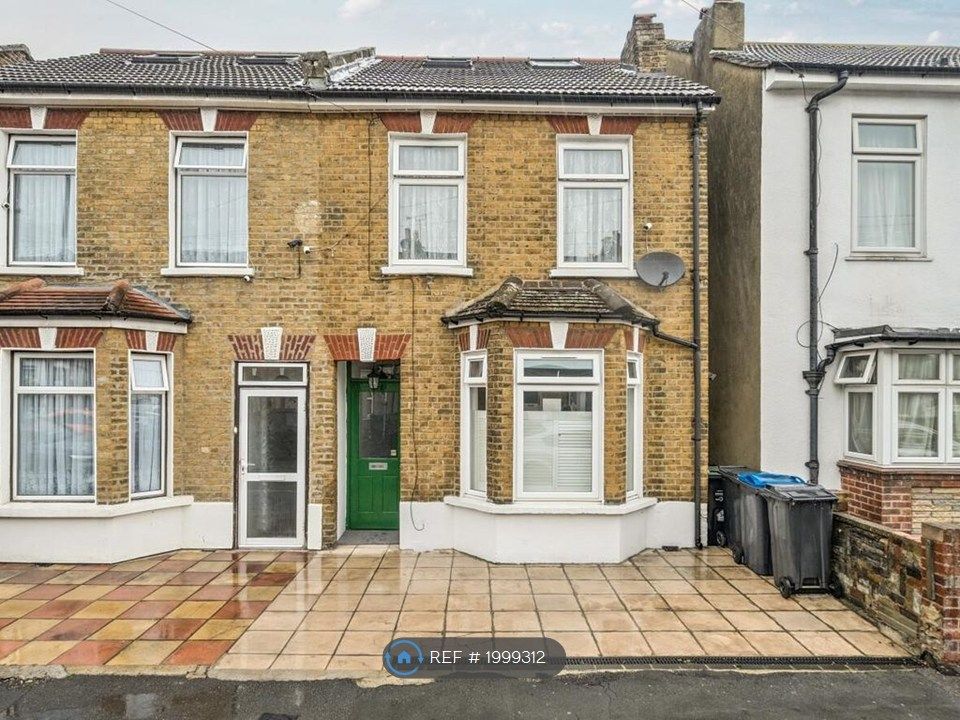 Property photo 1 of 15 Front Of The House