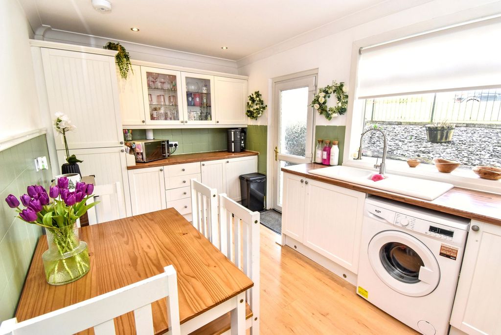Property photo 3 of 11 Kitchen Angle 1