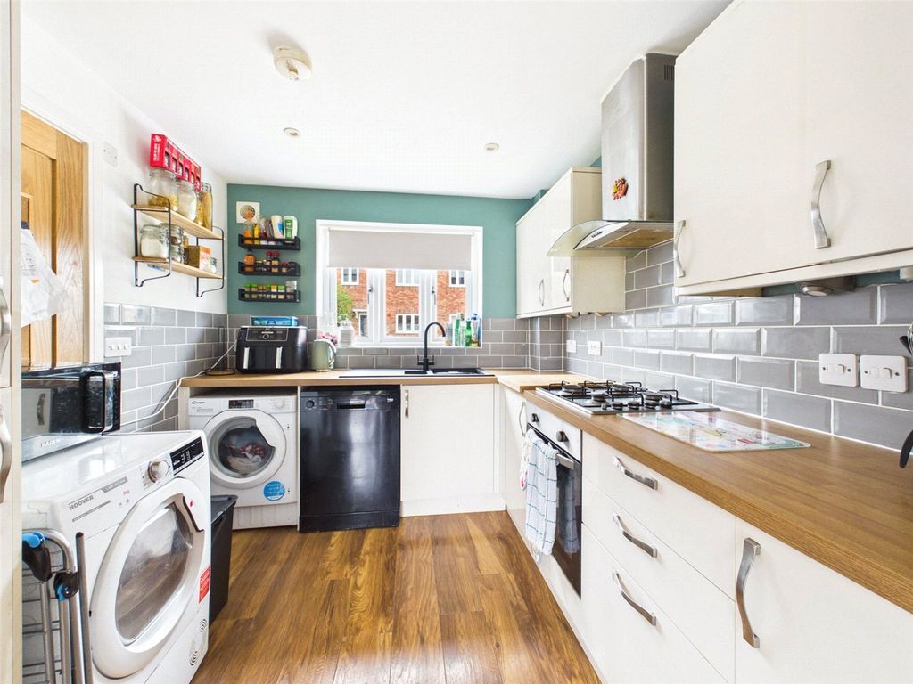 Property photo 3 of 12 Picture No. 06