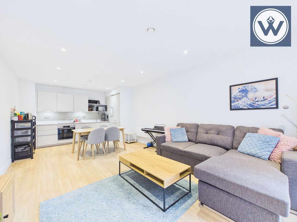 Property photo 2 of 25