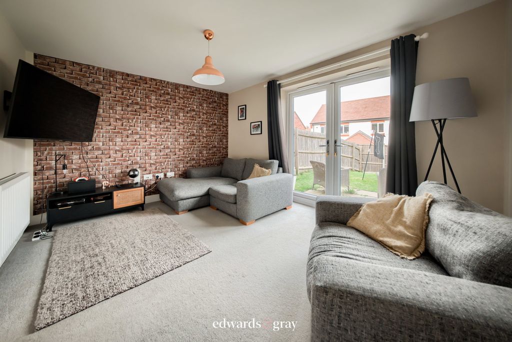 Property photo 2 of 14