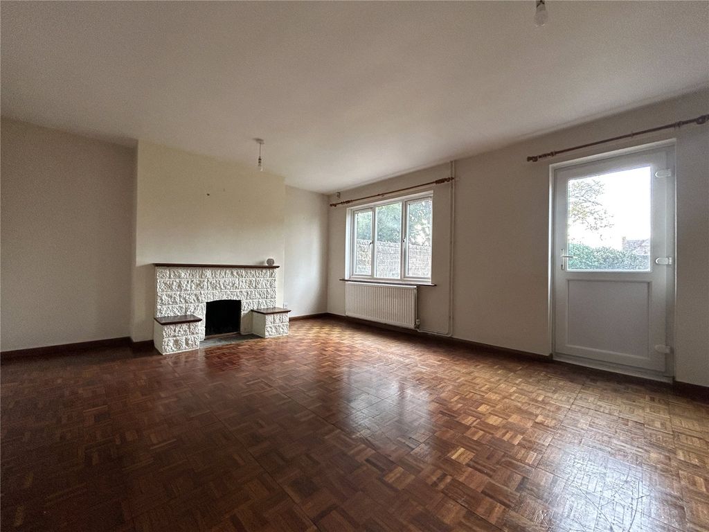 Property photo 2 of 14 Picture No. 18