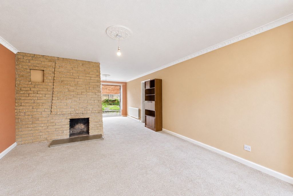 Property photo 3 of 12 Picture No. 16