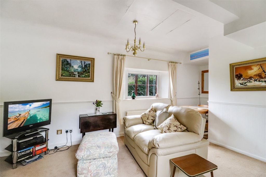 Property photo 3 of 8 Picture No. 04