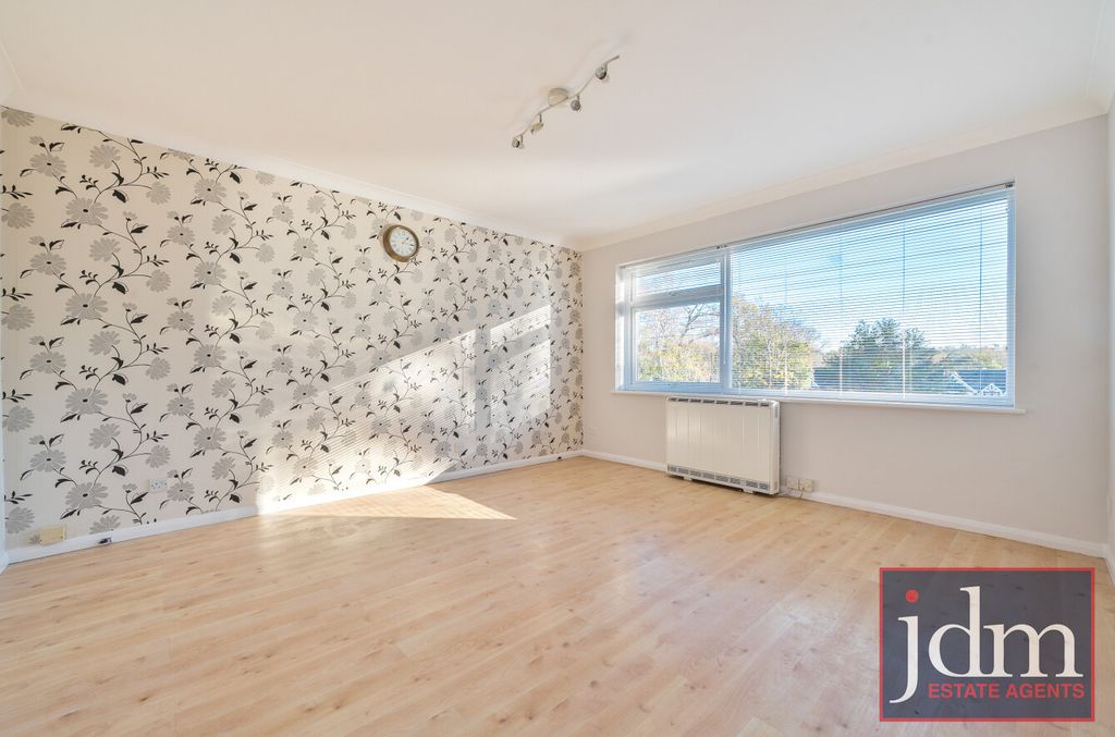 Property photo 2 of 9 Sitting Room