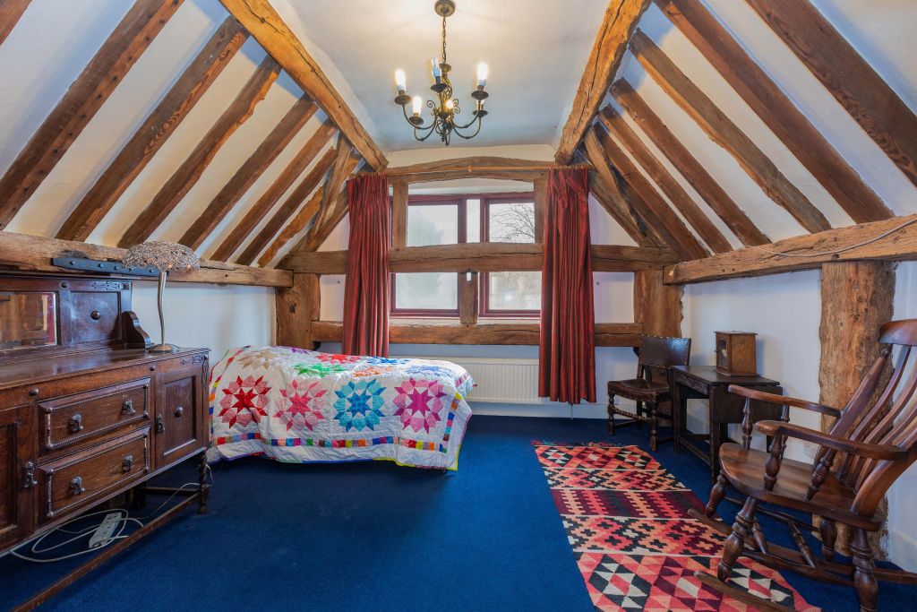 Property photo 3 of 16