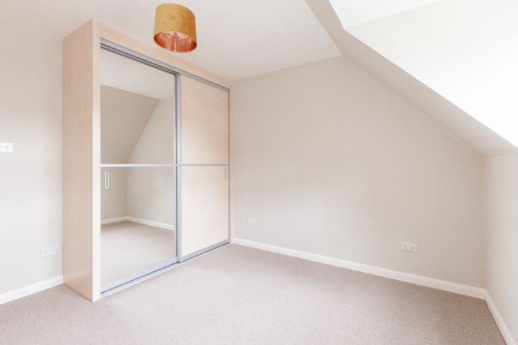 Property photo 3 of 12 197144