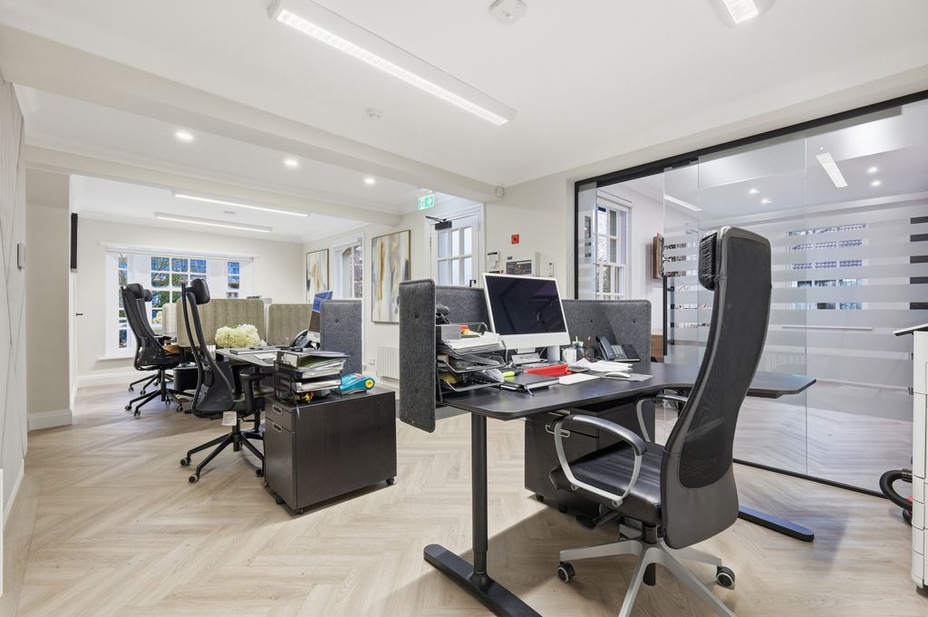 Property photo 2 of 5 Photo 5