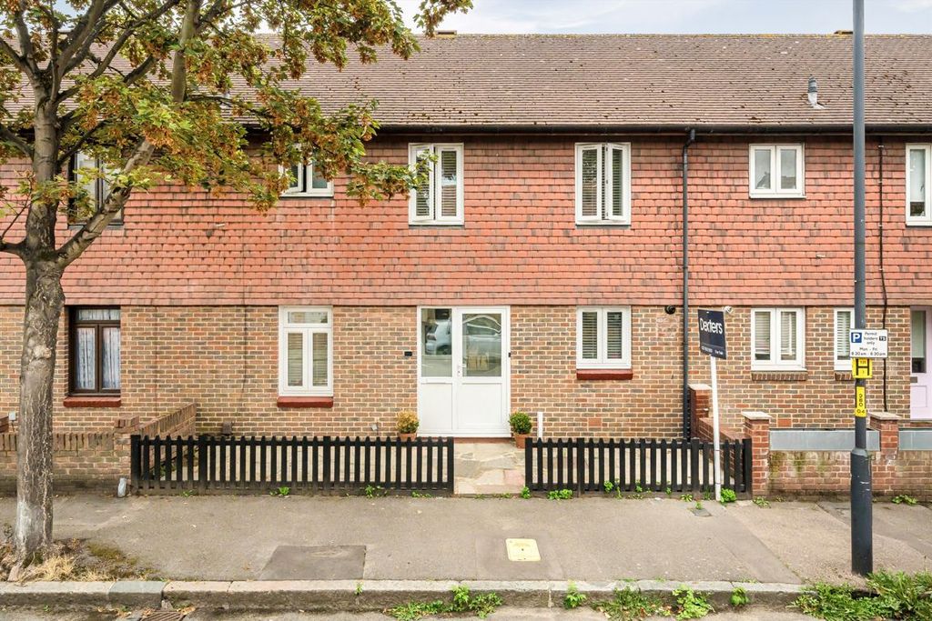 Property photo 1 of 9