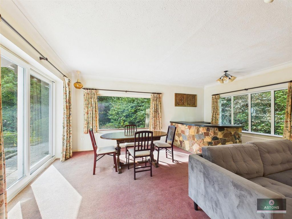 Property photo 3 of 21 Cam04622G0-Pr0066-Still010.Jpg