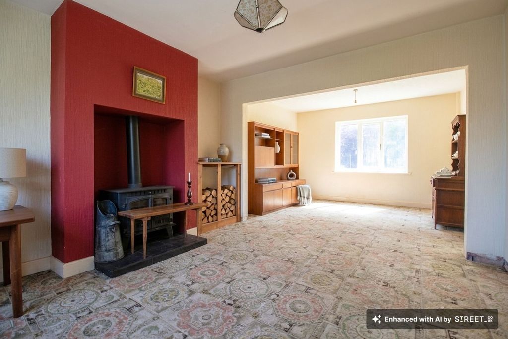 Property photo 2 of 21