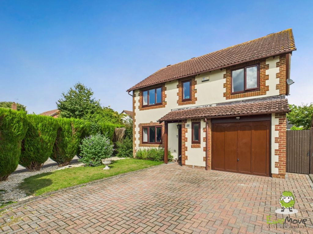Property photo 1 of 23 Ewemove Estate Agents Basingstoke - Bramley Green