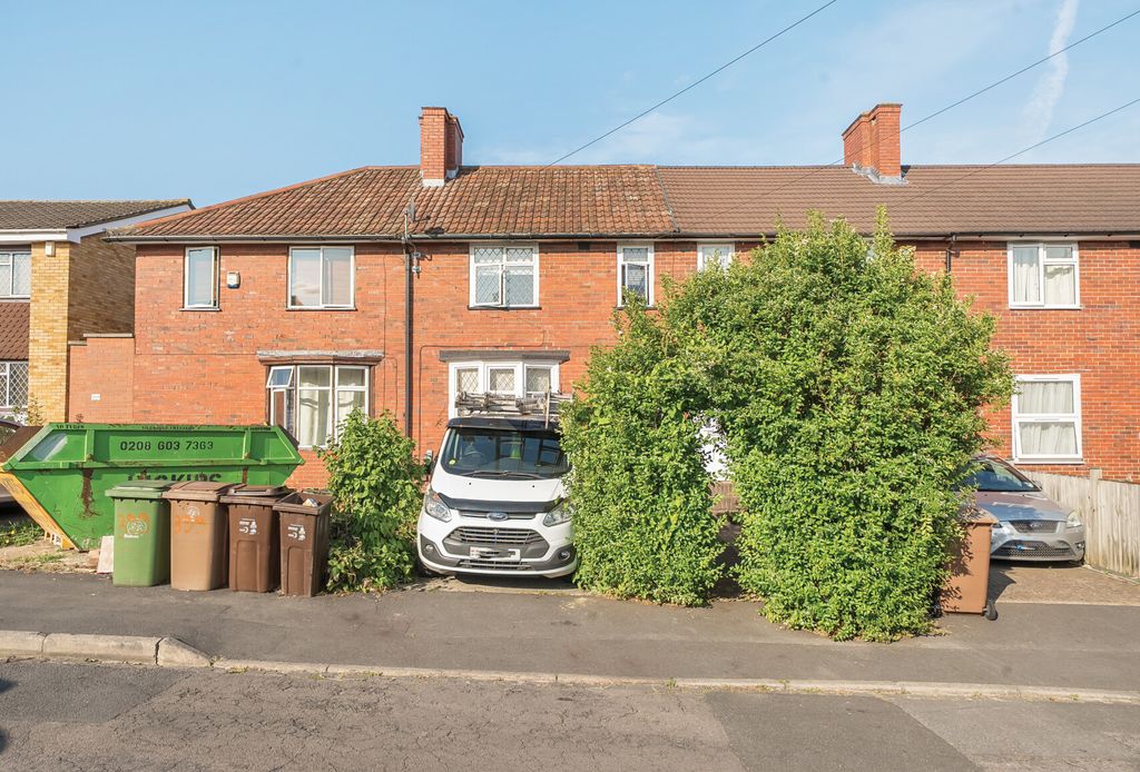 Property photo 3 of 9 1306495-2-6851A45...
