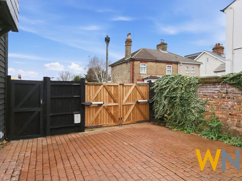 Property photo 2 of 15 Photo 3