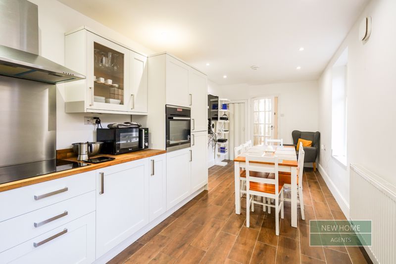 Property photo 2 of 29 Photo 19