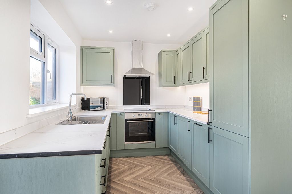 Property photo 3 of 56 5152234