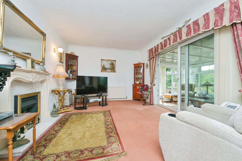 Property photo 2 of 22 Pbox-Img.Jpg