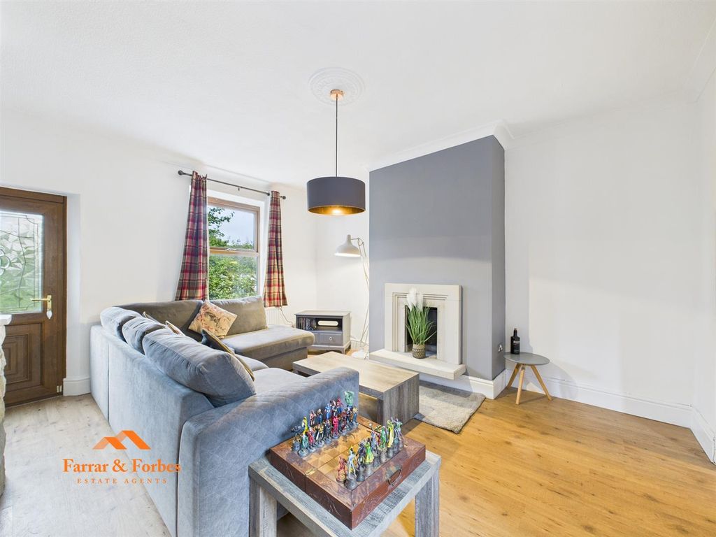 Property photo 1 of 16 Cam03956G0-Pr0129-Still005.Jpg