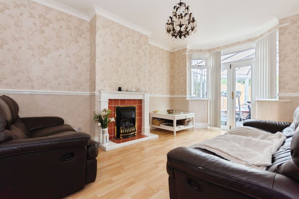 Property photo 3 of 17