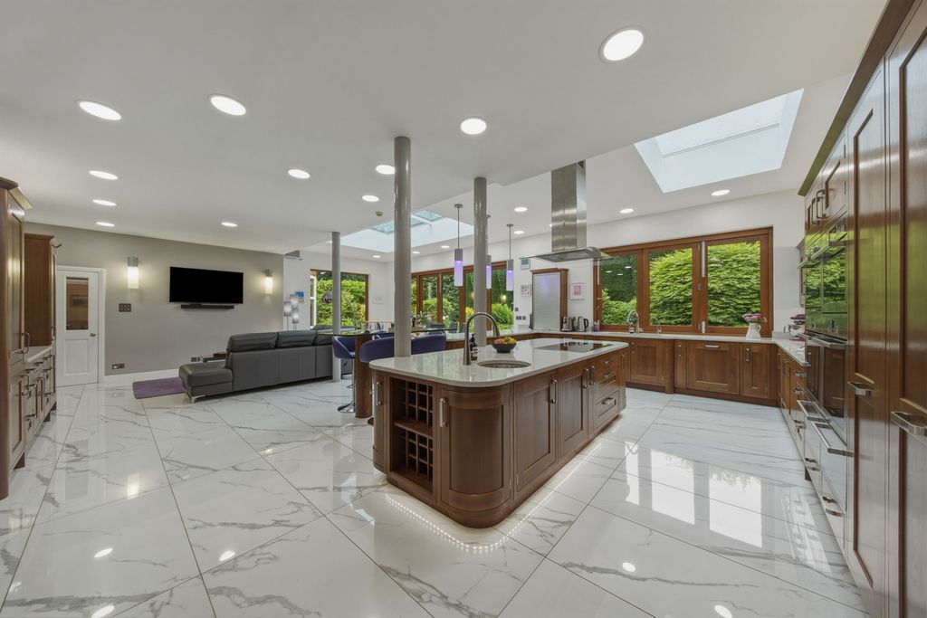 Additional image 11 of 5 bed detached house for saleLuttrell Road Four Oaks Sutton Coldfield, Birmingham B74