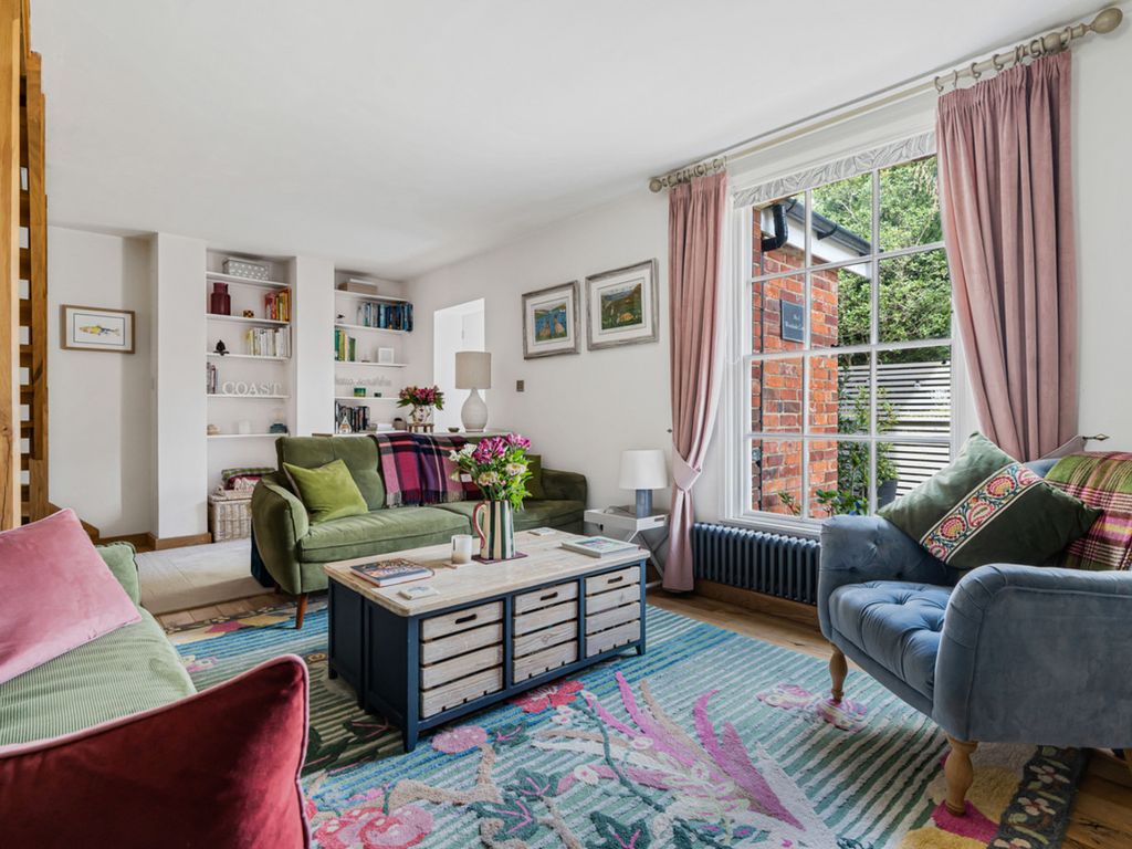 Property photo 2 of 21