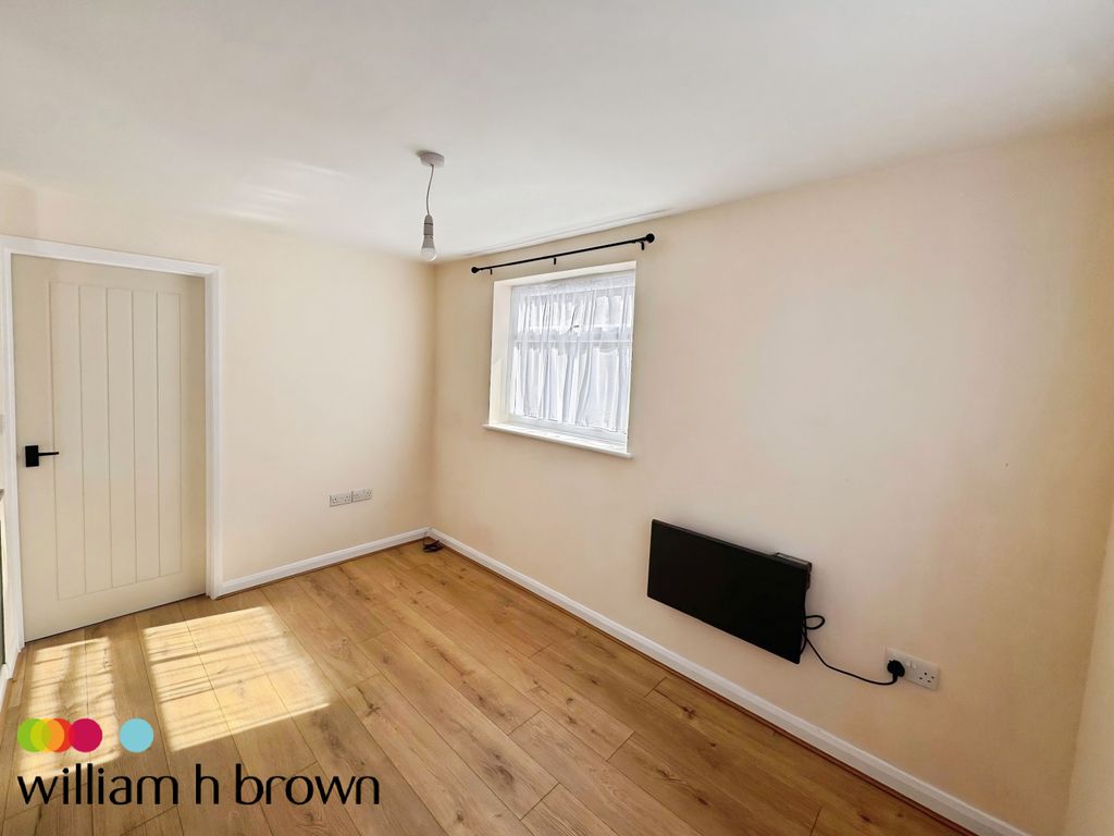 Property photo 2 of 9 View