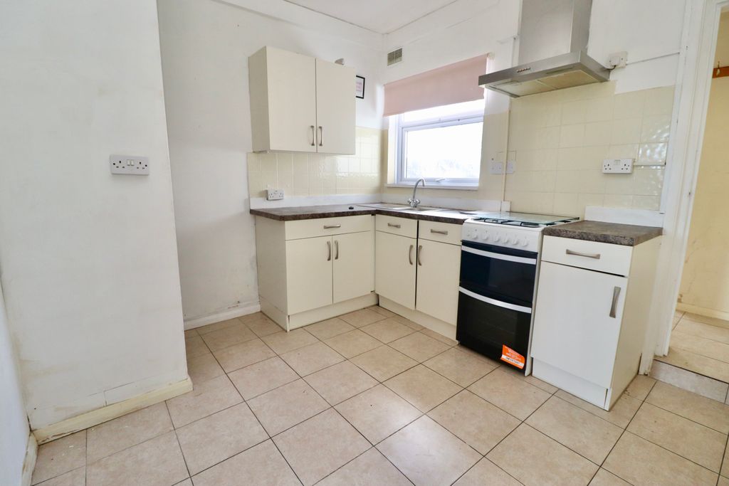 Property photo 3 of 10 Img_6400