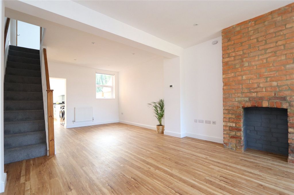 Property photo 3 of 22 Picture No. 08