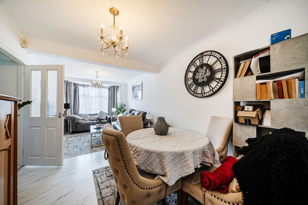 Property photo 3 of 23 Reception Room