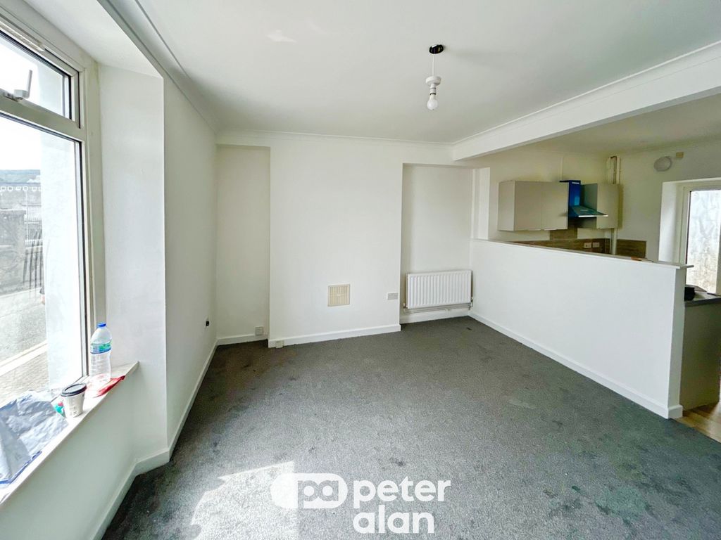 Property photo 3 of 9 Image