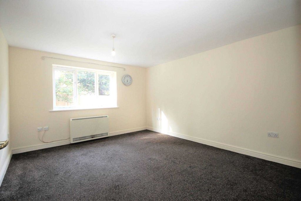 Property photo 2 of 7