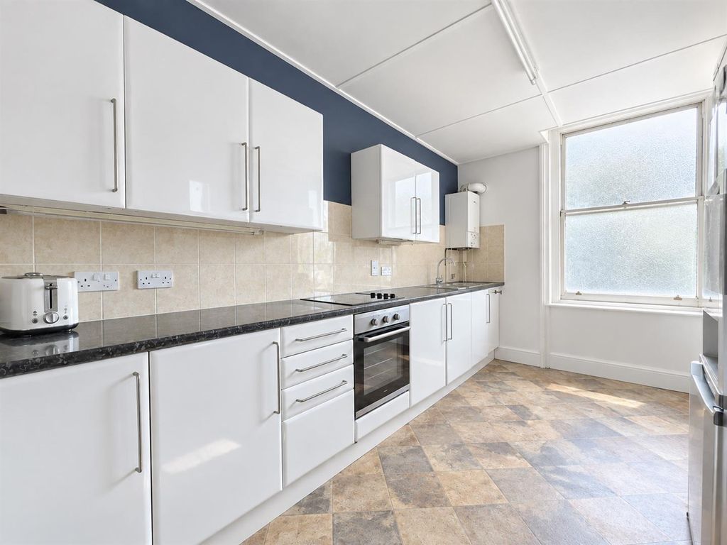 Property photo 2 of 13 Kitchen