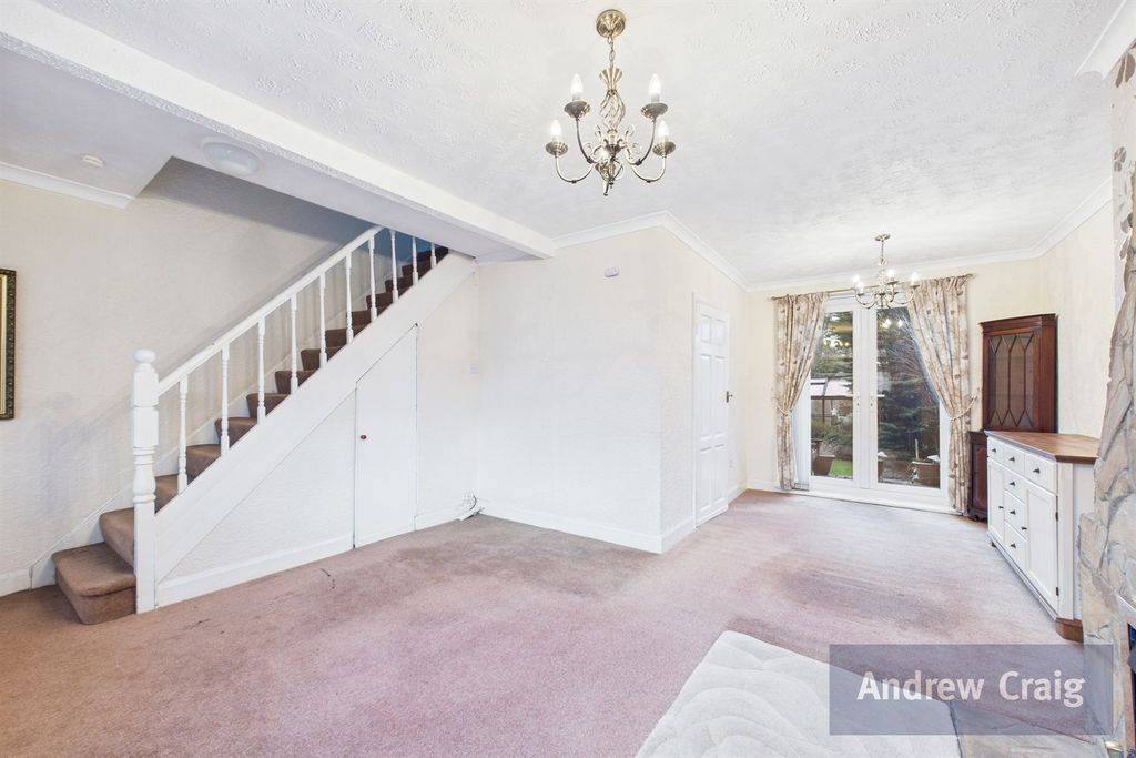 Property photo 3 of 24 Lounge/Diner