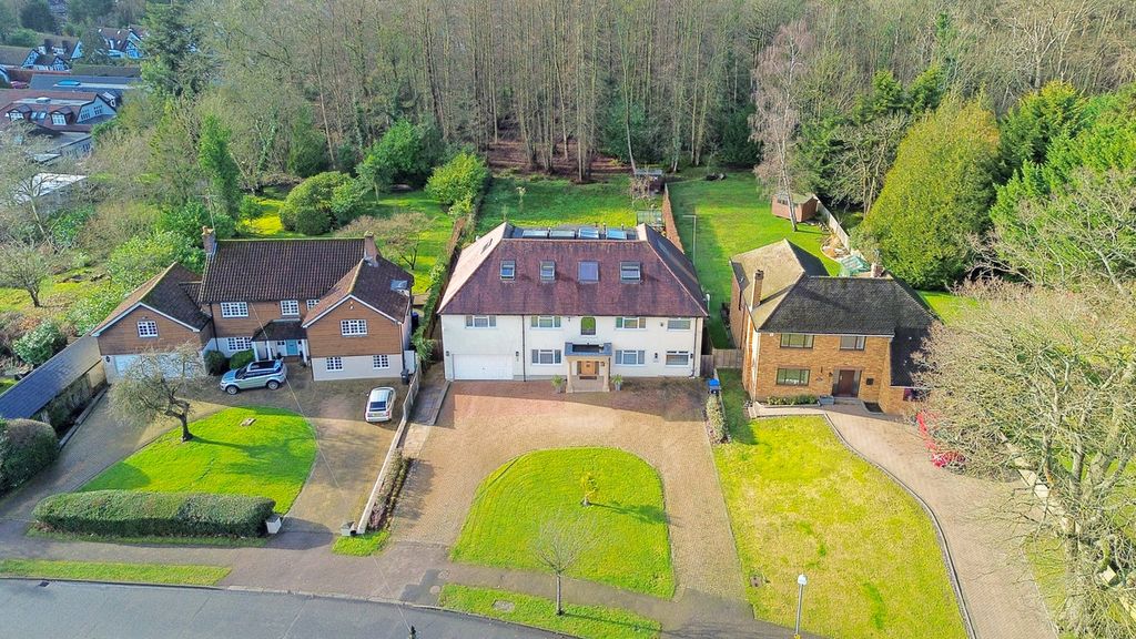 Additional image 39 of 6 bed detached house for salePine Grove, Brookmans Park AL9