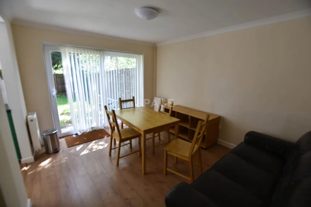 House in Reading, Spring Gardens, Whitley - View 6