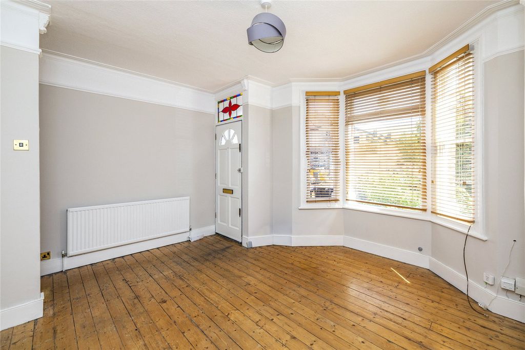 Property photo 3 of 18 Picture No. 21